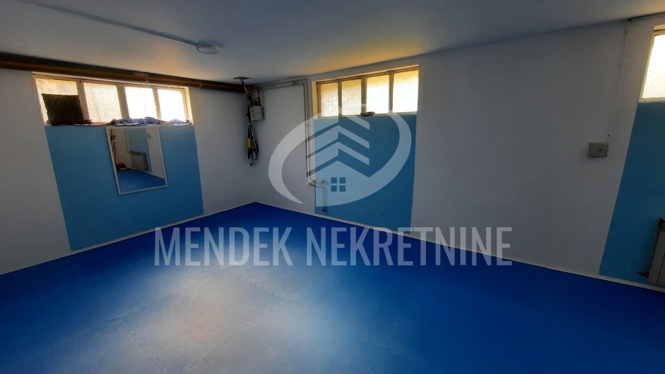 House, 250 m2, For Sale, Varaždin - Centar