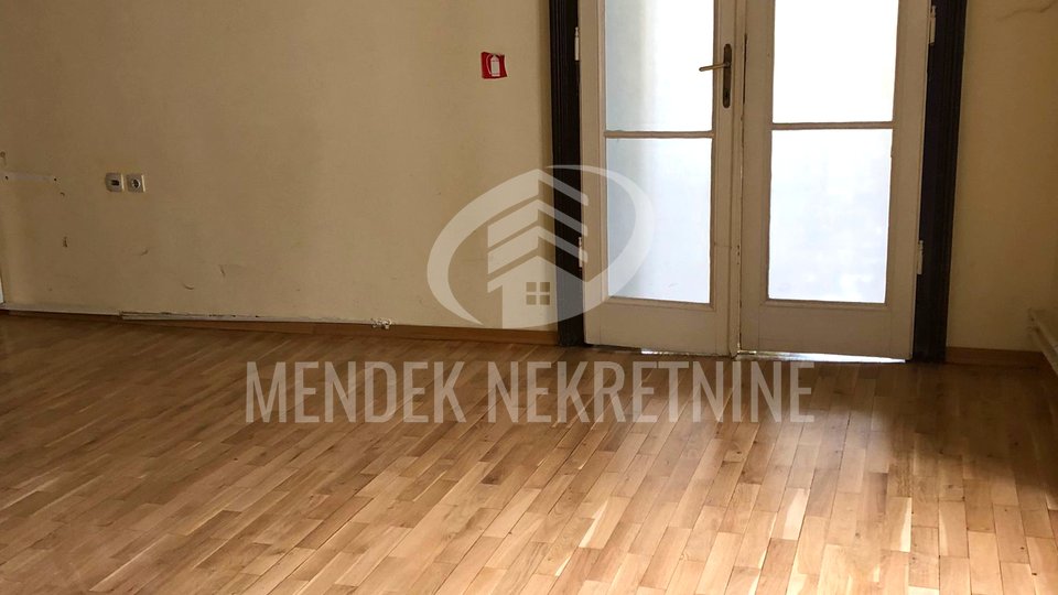 Commercial Property, 125 m2, For Rent, Varaždin - Centar
