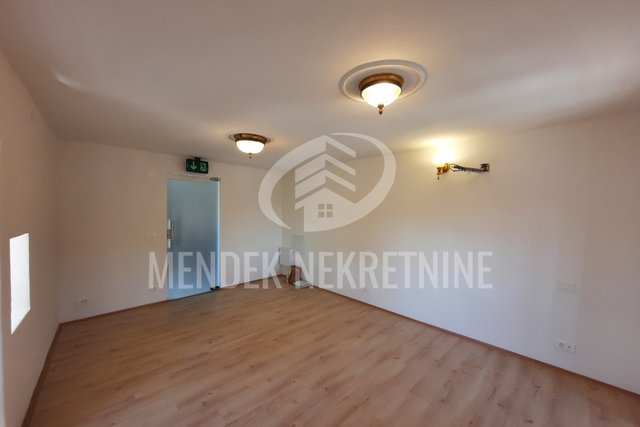 Geschäftsraum, 22 m2, Vermietung, Varaždin - Centar