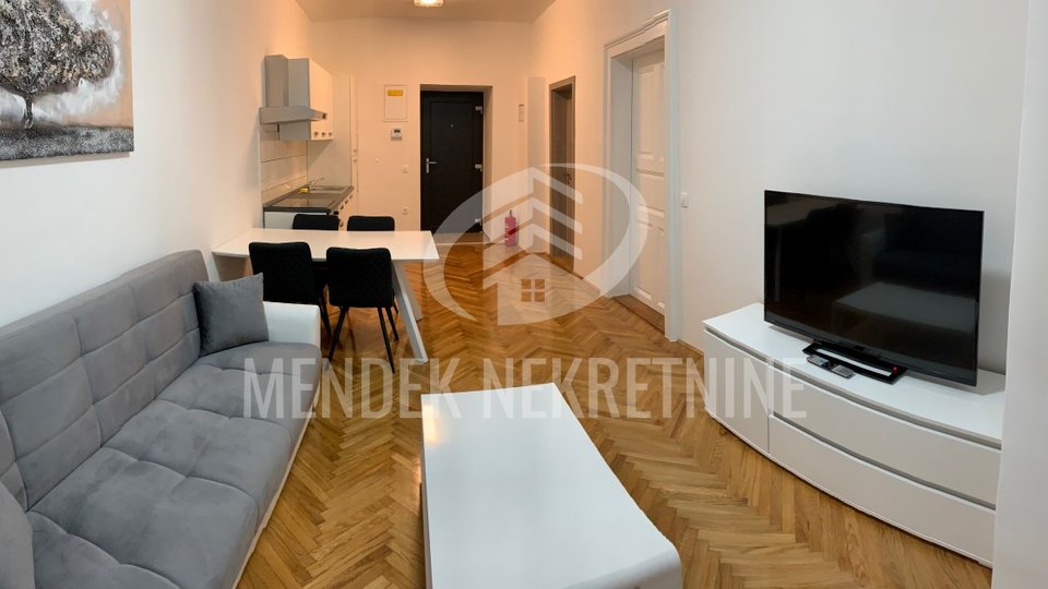 LUXURY FLOOR WITH 3 APARTMENTS IN THE CENTER OF VARAŽDIN - CROATIA!