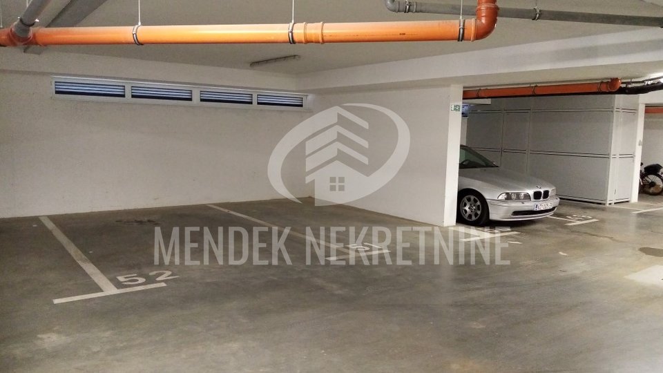 Garage, 12 m2, For Sale, Varaždin - Vilka Novaka