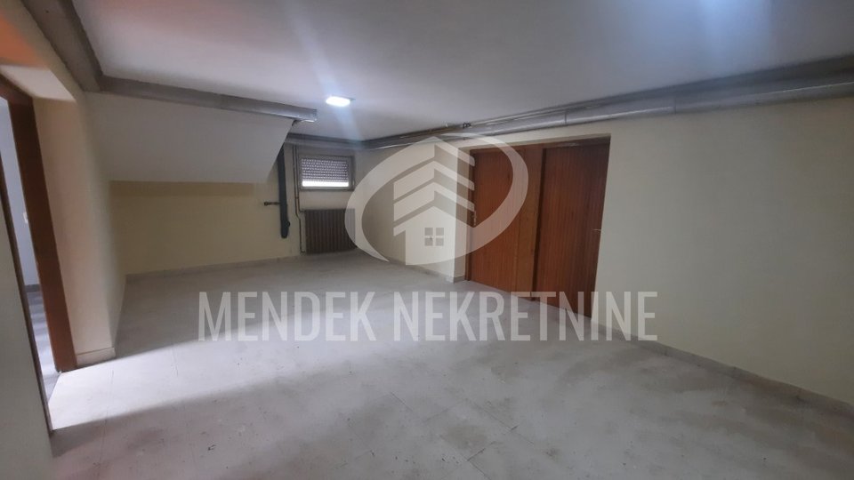 House, 350 m2, For Rent, Varaždin - Centar