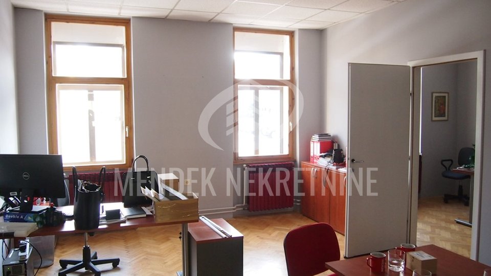 Commercial Property, 460 m2, For Sale, Varaždin - Centar