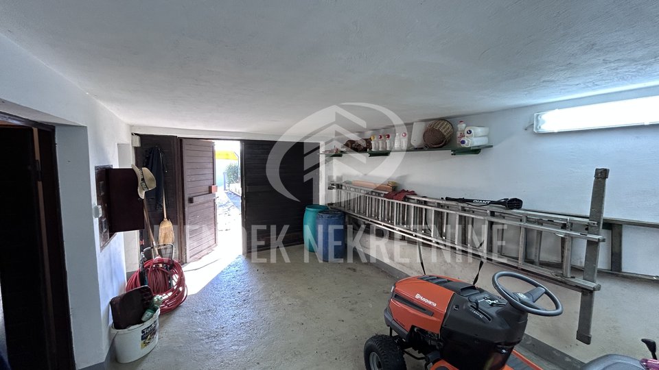 Hiša, 250 m2, Prodaja, Prekopa