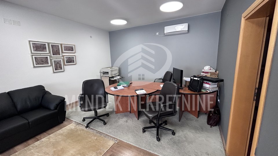 Commercial Property, 490 m2, For Sale, Čakovec - Centar