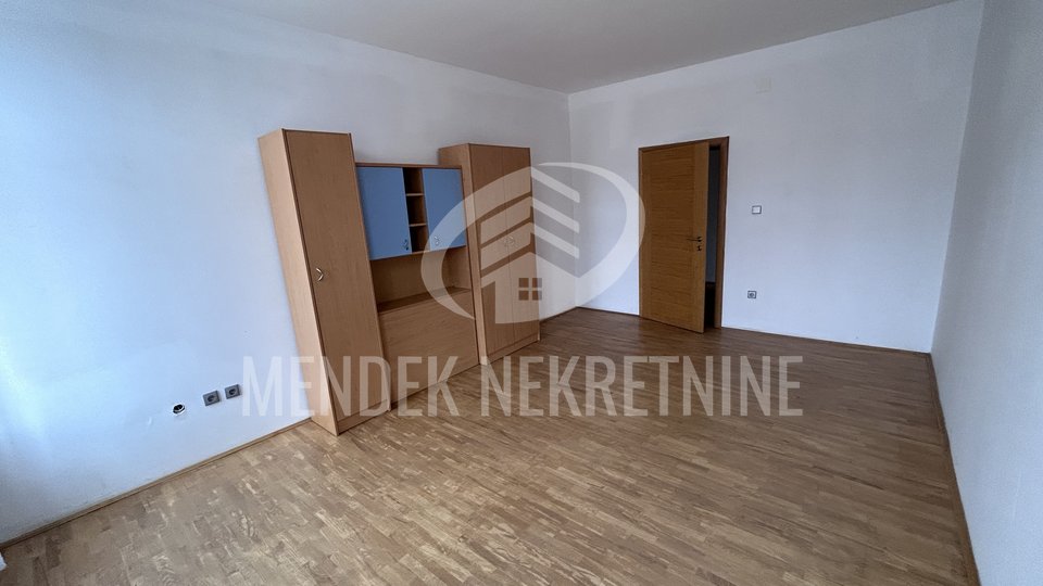 TOP LOKACIJA! 5-soban stan 160 m2 u centru Čakovca, prodaja