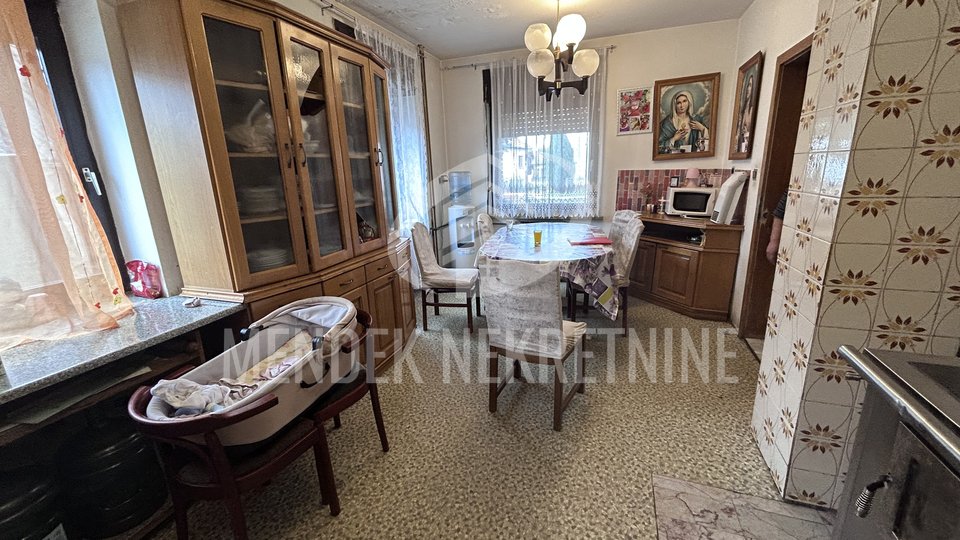 Haus, 350 m2, Verkauf, Donji Pustakovec