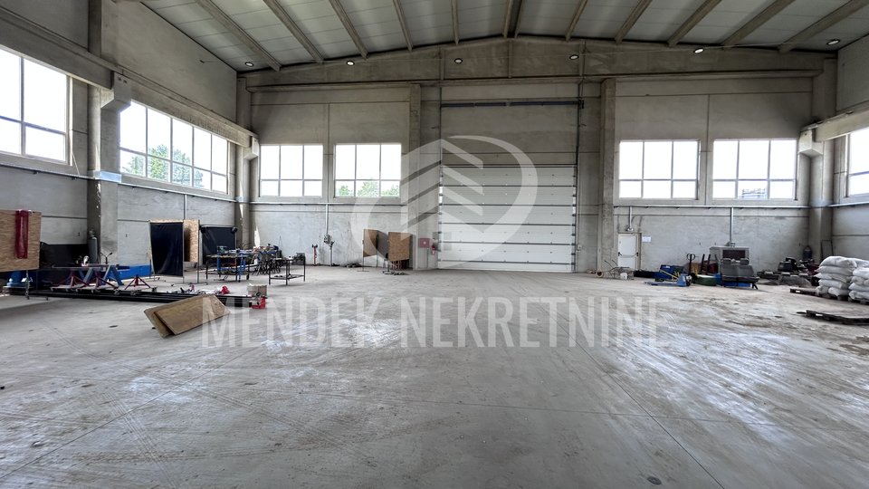 Production hall 1800 m2 with crane, access by truck, Ludbreg, rent/sale