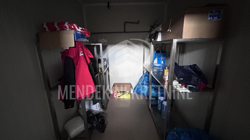 Commercial Property, 1300 m2, For Sale + For Rent, Ludbreg