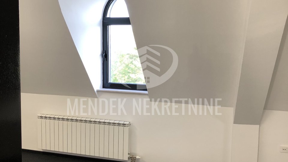 Commercial Property, 72 m2, For Rent, Varaždin - Centar