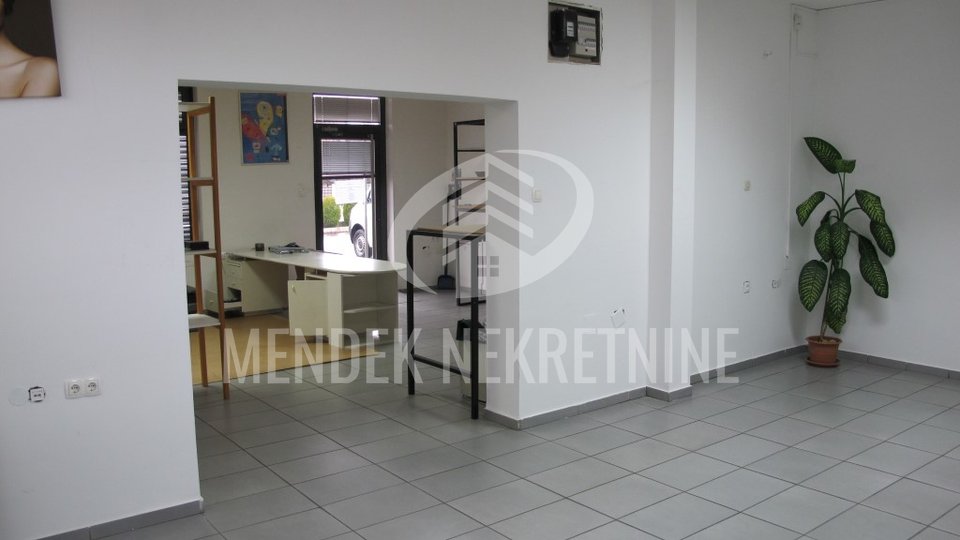 Commercial Property, 170 m2, For Rent, Varaždin - Centar