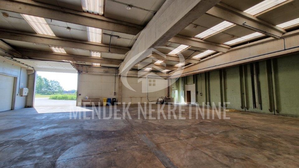 Commercial Property, 400 m2, For Rent, Varaždin - Texas