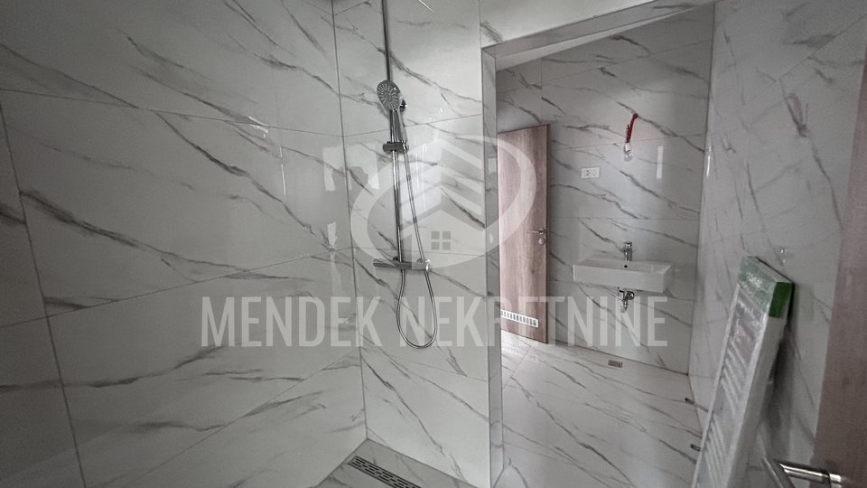 NOVO! NEKORIŠTENO! 5 - sobni PENTHOUSE površine 140.80 m2 na 2. katu moderne zgrade, centar, prodaja
