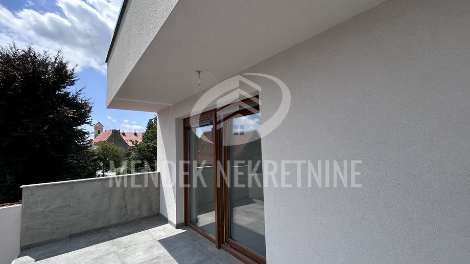 NOVO! NEKORIŠTENO! 5 - sobni PENTHOUSE površine 140.80 m2 na 2. katu moderne zgrade, centar, prodaja