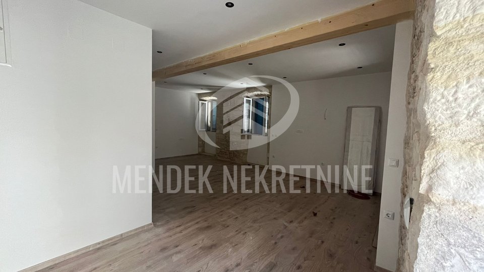 House, 180 m2, For Sale, Žrnovo