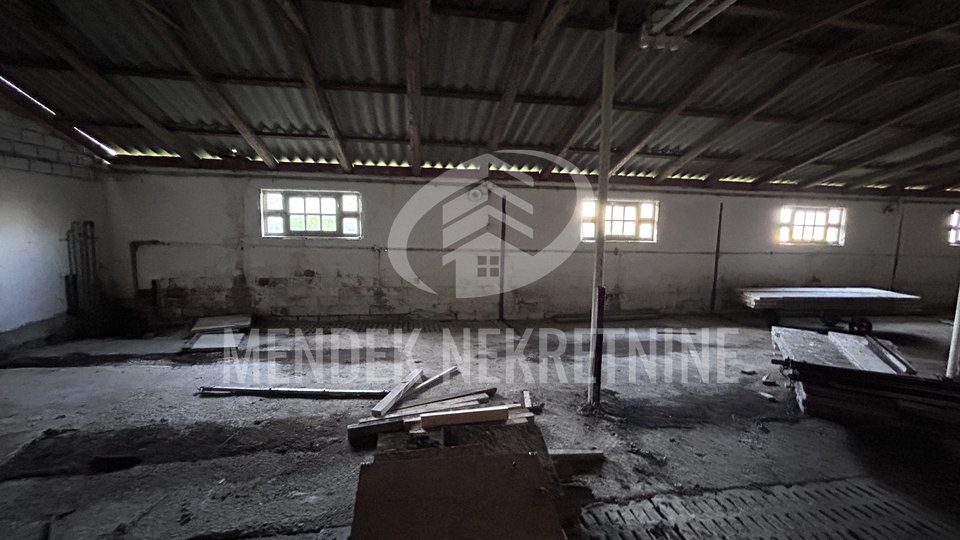 Commercial Property, 550 m2, For Sale + For Rent, Gornji Kneginec