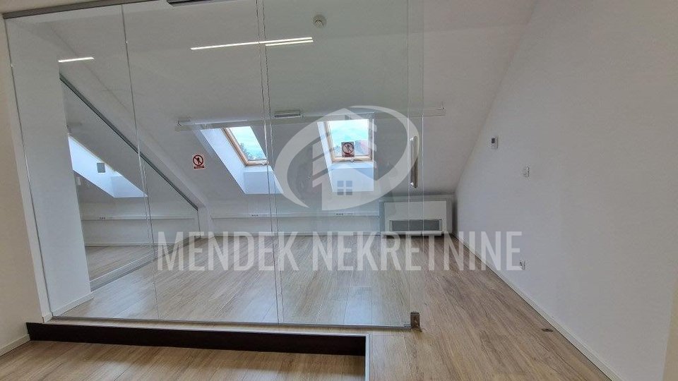 Commercial Property, 52 m2, For Rent, Varaždin - Centar