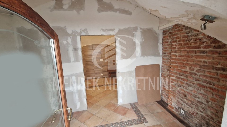 Commercial Property, 20 m2, For Rent, Varaždin - Centar