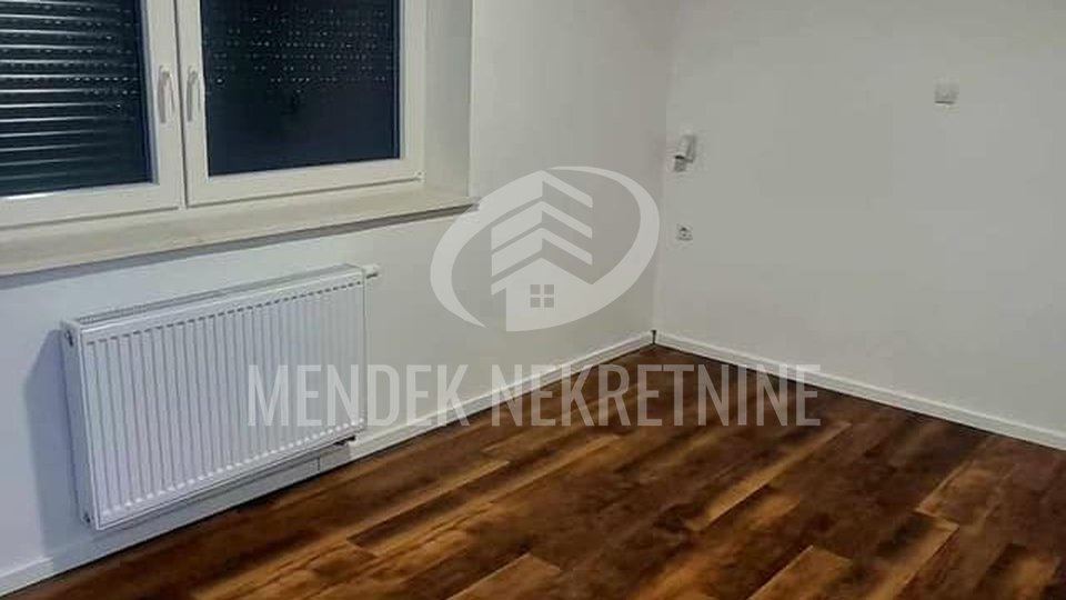House, 550 m2, For Sale, Bjelovar - Kupinovac