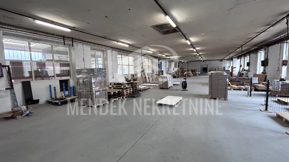 Uredsko izložbeni + proizvodno skladišni prostor 1650 m2, novouređeno, Varaždin