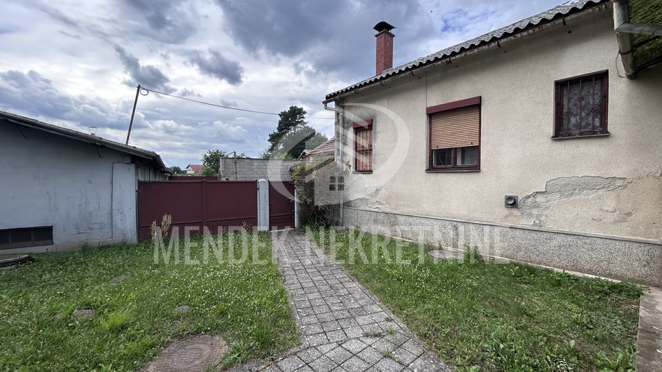 House, 120 m2, For Sale, Varaždin - Biškupec