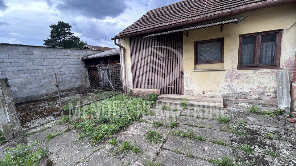 House, 120 m2, For Sale, Varaždin - Biškupec