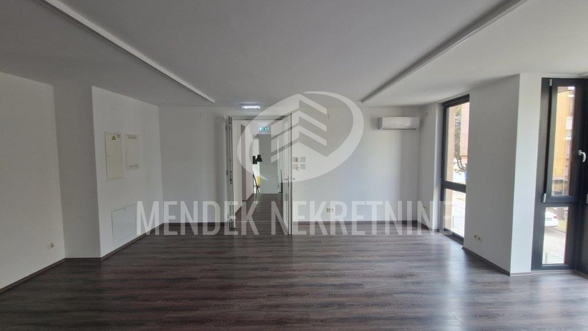 Commercial Property, 207 m2, For Sale, Varaždin - Centar