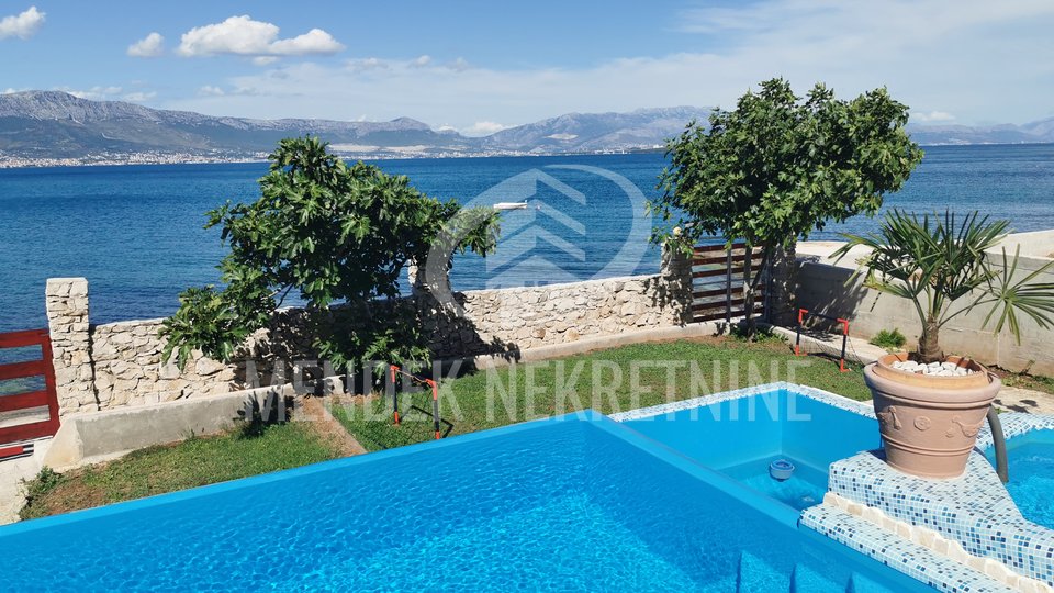 House, 260 m2, For Sale, Slatine