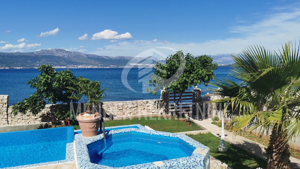 House, 260 m2, For Sale, Slatine