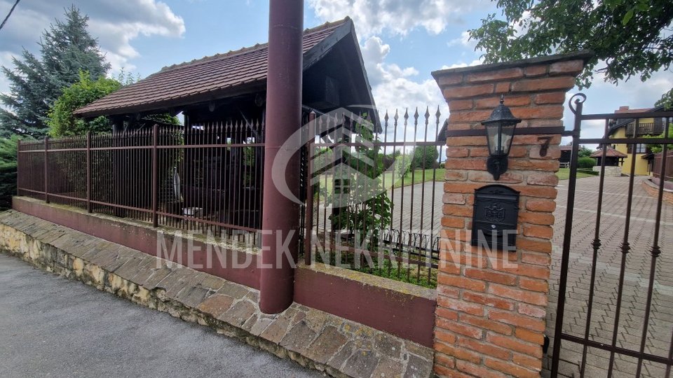 House, 250 m2, For Sale, Varaždin Breg