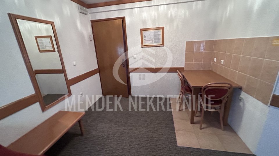 Commercial Property, 340 m2, For Sale, Varaždin - Centar