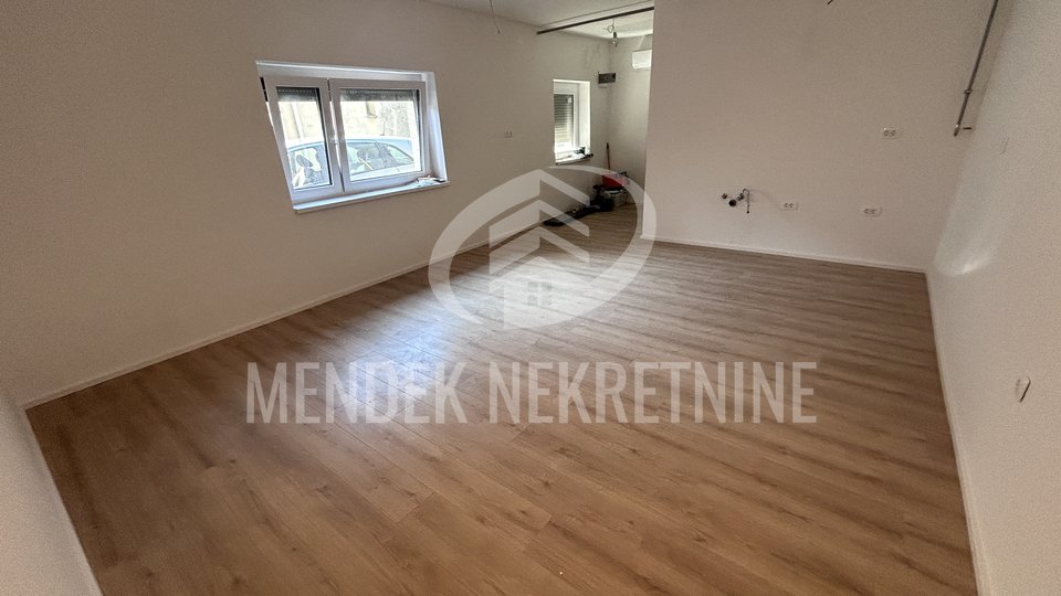 Apartment, 38 m2, For Sale, Varaždin - Centar