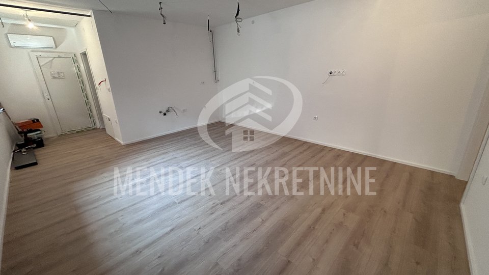 Apartment, 38 m2, For Sale, Varaždin - Centar