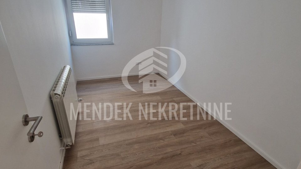 Commercial Property, 73 m2, For Rent, Varaždin - Centar