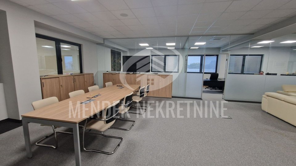 Commercial Property, 237 m2, For Rent, Varaždin - Koprivnička