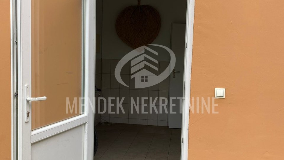 House, 250 m2, For Rent, Varaždin - Centar