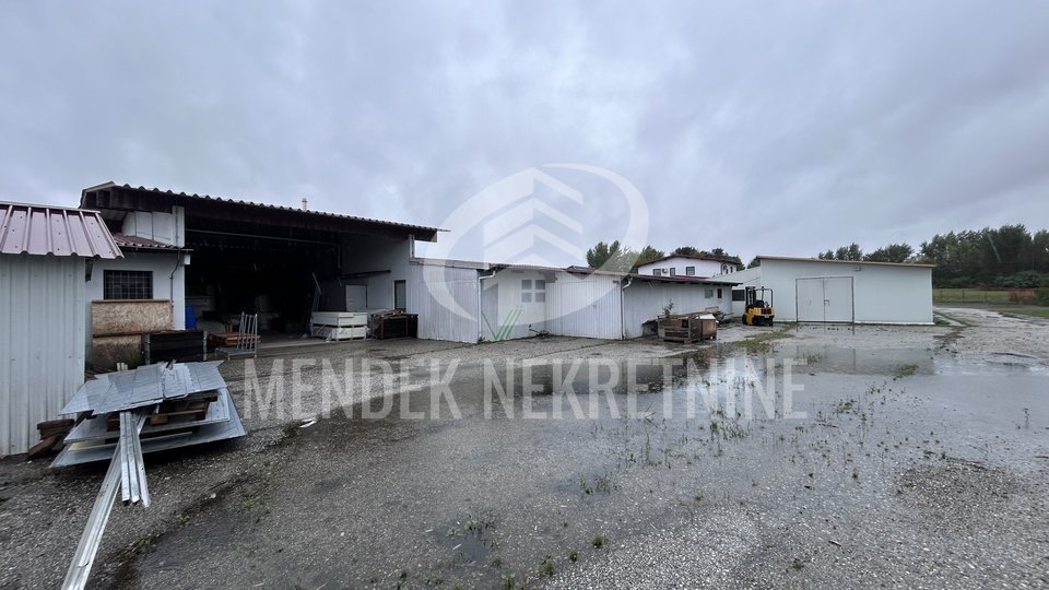 Commercial Property, 2231 m2, For Rent, Trnovec