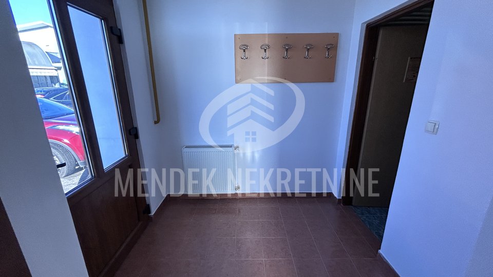 Commercial Property, 55 m2, For Rent, Varaždin - Centar