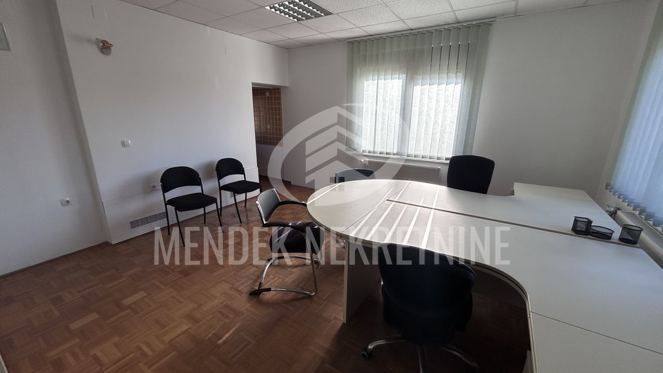 Commercial Property, 55 m2, For Rent, Varaždin - Centar