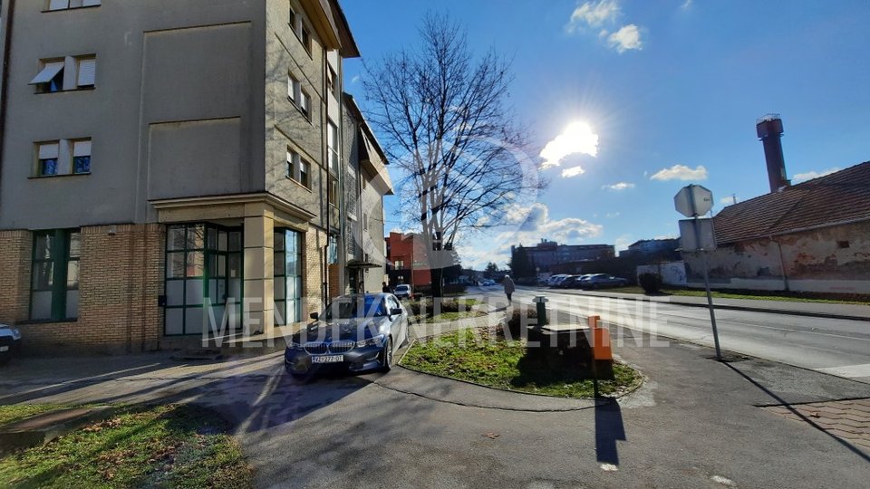 Commercial Property, 60 m2, For Rent, Varaždin - Centar