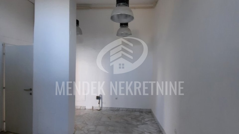 Commercial Property, 60 m2, For Rent, Varaždin - Centar