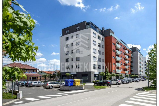Commercial Property, 119 m2, For Sale, Varaždin - Centar