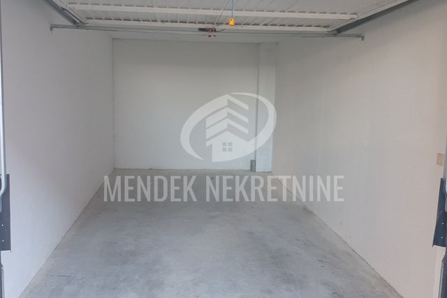 Garage, 24 m2, For Sale, Varaždin - Grabanica