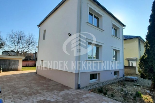 Commercial Property, 200 m2, For Rent, Varaždin - Centar
