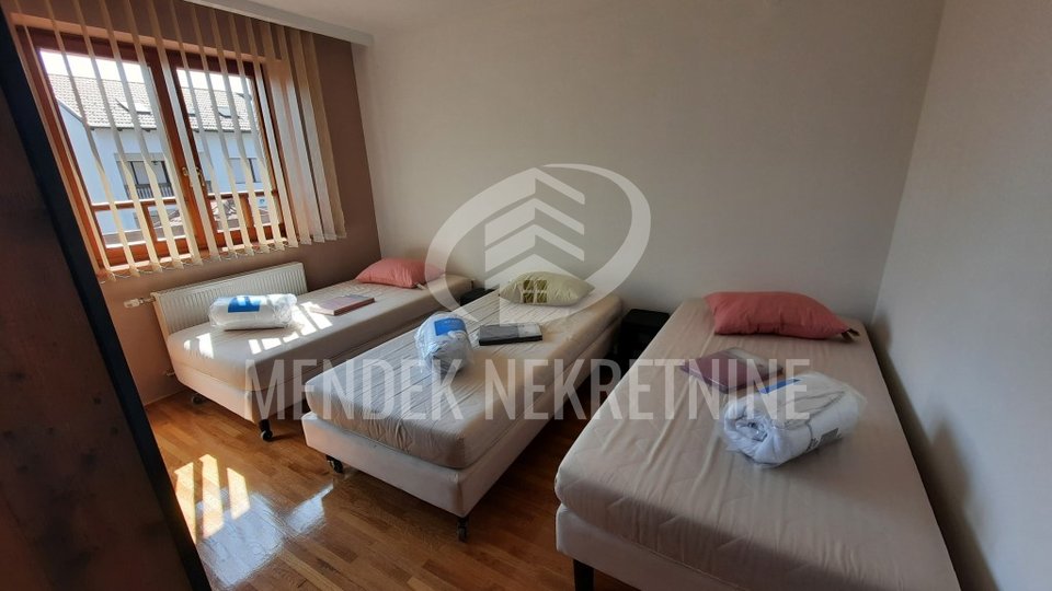RENT A HOUSE WITH 4 FLOORS - IN VARAŽDIN - MAX 25 PERSONS