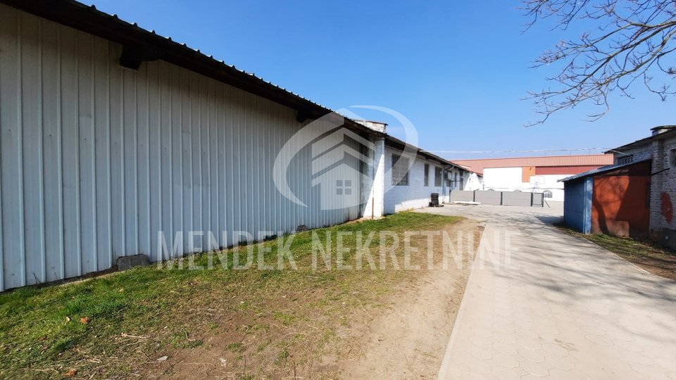 Commercial Property, 1700 m2, For Sale, Varaždin - Biškupec
